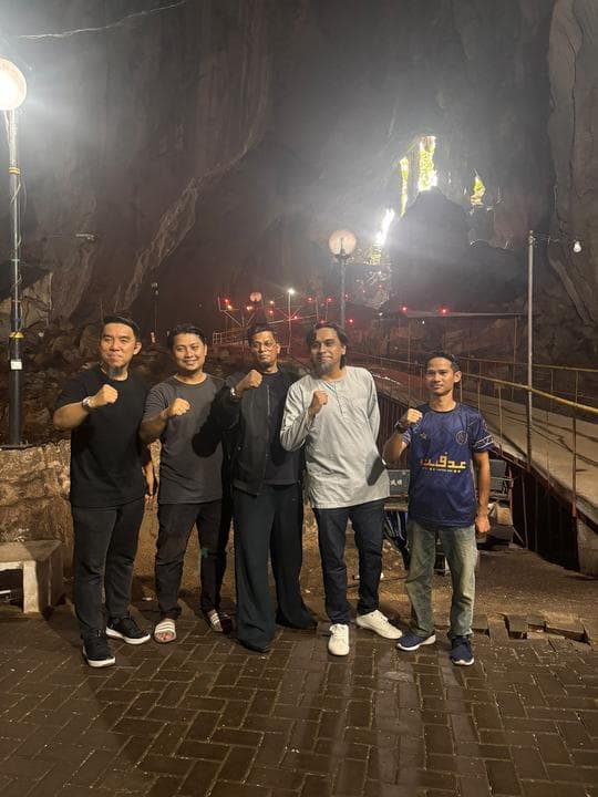 Hiking Gua Charas - gambar 1